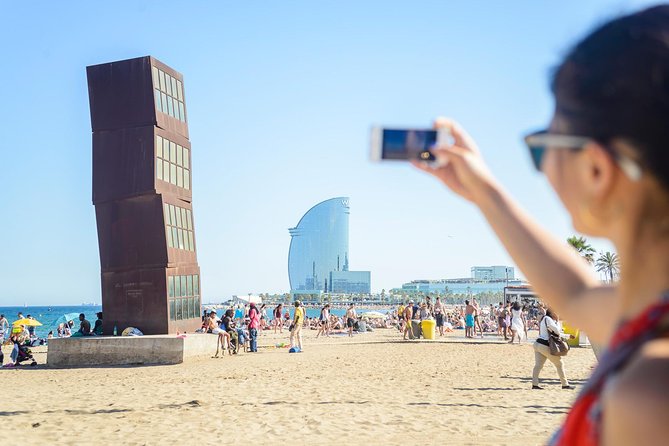 Barcelona Electric Bike Small Group Tour With Tapas and Wine Tasting - Food