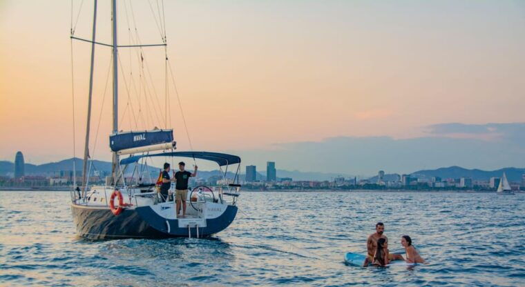 Barcelona: Electric Bike Tour to Montjuic + Relaxing Sailboat Ride - Admire the Montjuïc National Palace