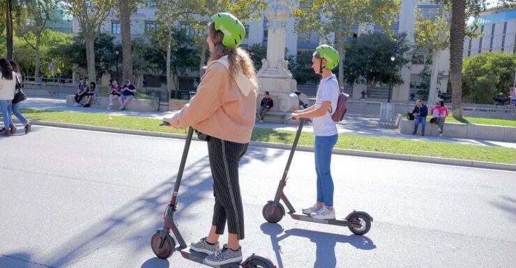 Barcelona: Electric Scooter Tour With a Live Guide - Booking Information