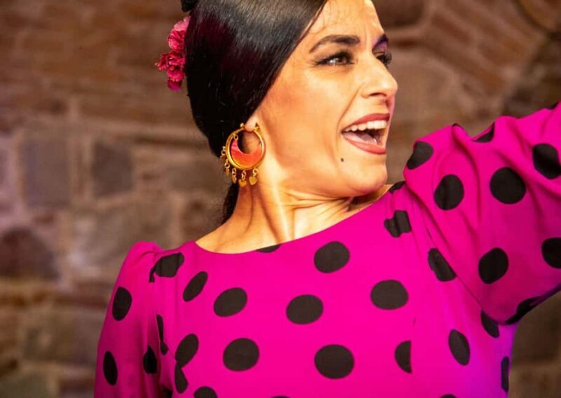 Barcelona: Espectáculo de FLAMENCO íntimo en Las Brujas Club - A Deep Dive into the Flamenco Experience at Las Brujas Club