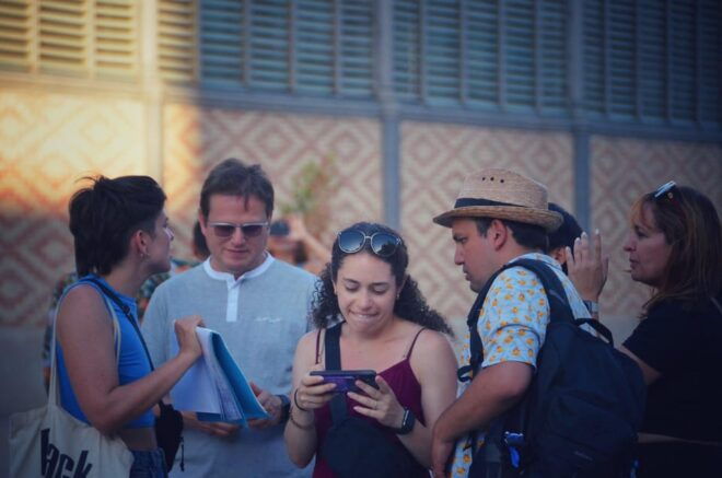Barcelona: Evening Highlights Walk - Old Town & Gaudí Sights - Guided Tour Details