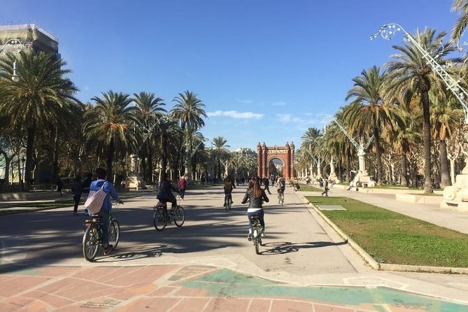 Barcelona Evening Small Group Bike Tour With Cava With Private Option - Highlights of the Tour