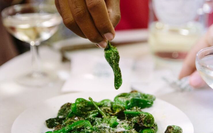 Barcelona: Evening Tapas Tour and Optional Flamenco Show - Inclusions