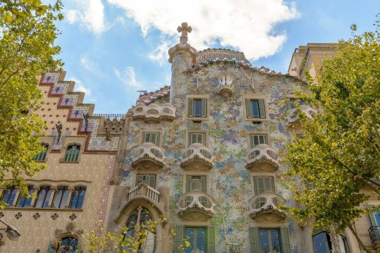 Barcelona: Exclusive Early Access Casa Batlló Guided Tour - Itinerary Details