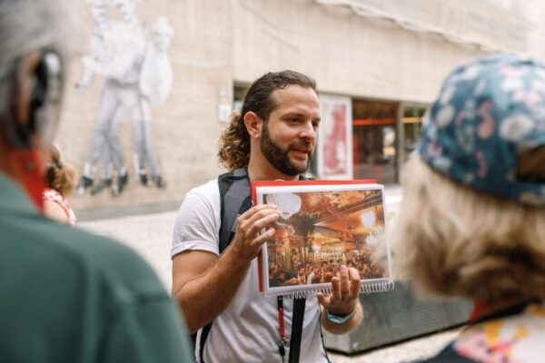 Barcelona: Exclusive Private Tour - Directions