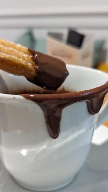 Barcelona: Experience the Best Churros With Hot Chocolate - Good To Know