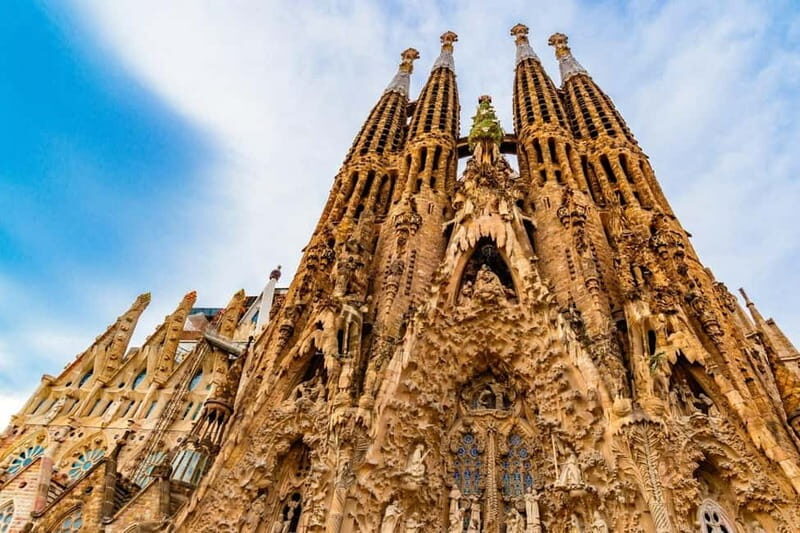 Barcelona: Family Friendly Tour of Sagrada Familia - Good To Know