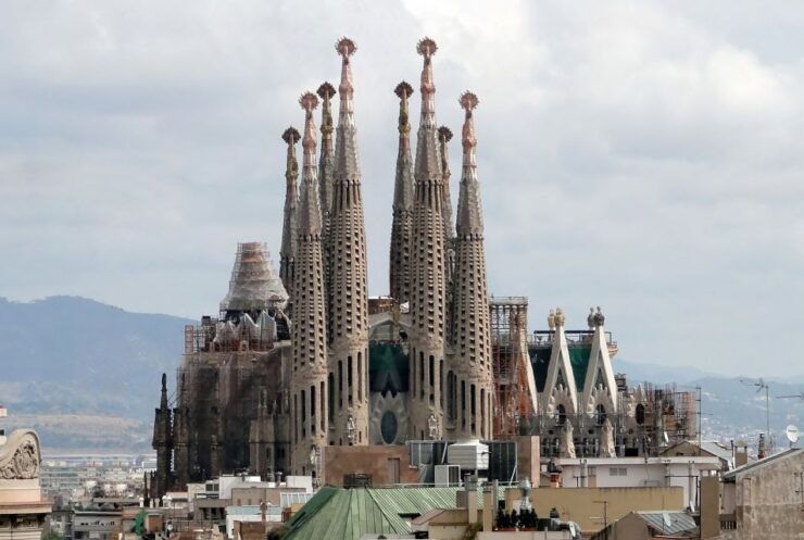Barcelona: Fast Track Guided Tour of Sagrada Familia - Activity Details