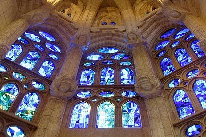 Barcelona Fast Track Guided Tour: Sagrada Familia Tour With Access - Tower Access
