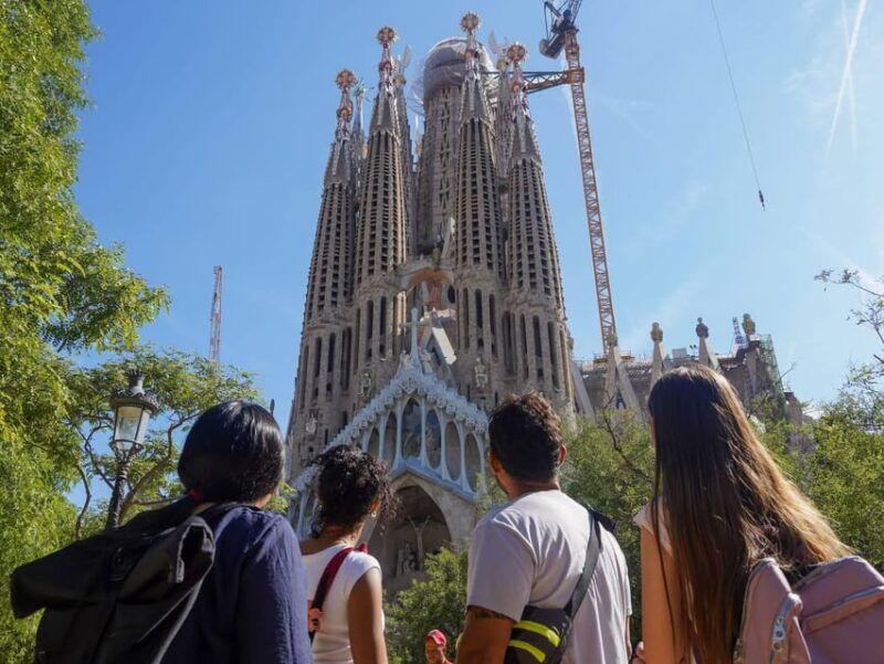 Barcelona: Fast-Track Sagrada Familia and Towers Guided Tour - Tour Highlights