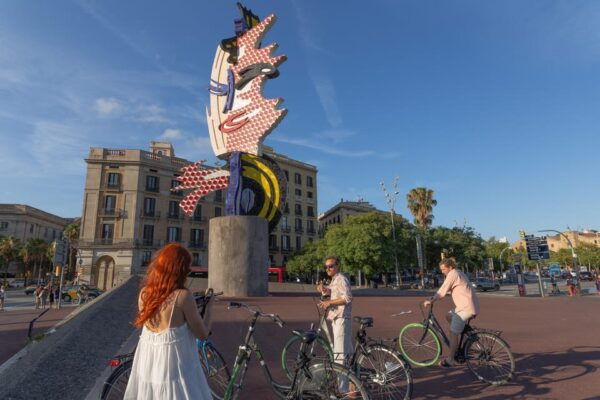 Barcelona First Time: City Bike Tour Highlights With Locals - Bike Tour Through Barcelona