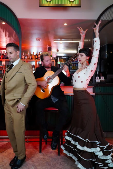 Barcelona: Flamenco Cabaret Dinner Show - Dining Options