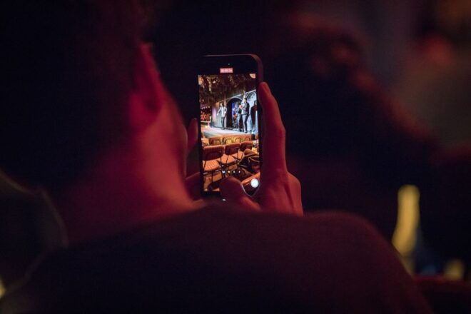 Barcelona: Flamenco Show at El Duende - Restrictions