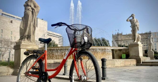 Barcelona: Full-Day Bike Rental With Helmet and Lock - Rental Details