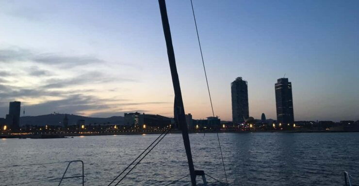 Barcelona Full Moon Cruise - Good To Know