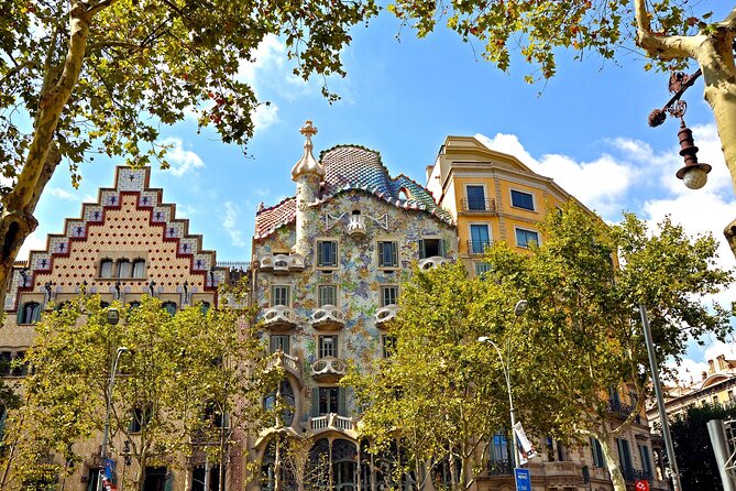 Barcelona Gaudi Houses: Casa Vicens & La Pedrera - Exploring the Unique Features of La Pedrera