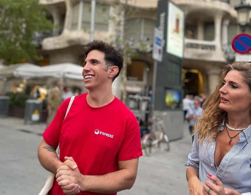 Barcelona: Gaudí, Modernism & a Taste of Catalonia - Authentic Catalan Flavors in Rambla Neighborhood