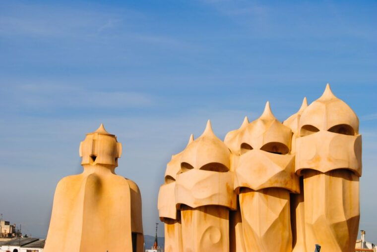 Barcelona: Gaudi Private City Tour With Sagrada Familia - Important Information
