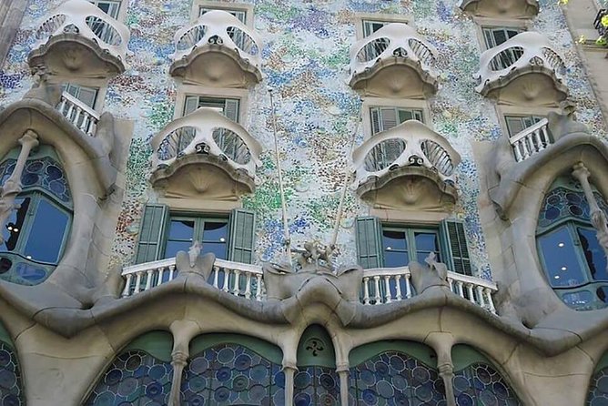 Barcelona : Gaudi & Sagrada Familia Private Tour (Skip The Line Entrance) - Reviews