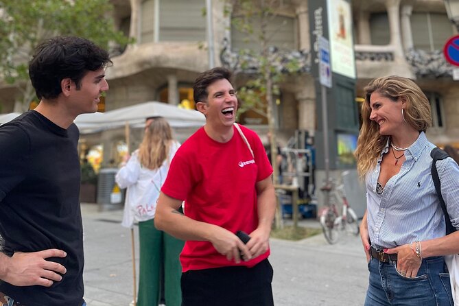 Barcelona, Gaudi, Tapa & Drink: Iconic Spanish Architecture - Meeting Point and Starting Time