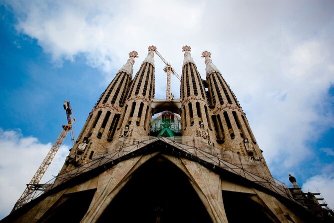 Barcelona, Gaudi, Tapa & Drink: Iconic Spanish Architecture - Special Offers and Reviews
