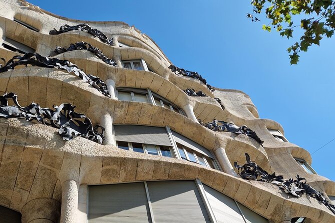Barcelona, Gaudi, Tapa & Drink: Iconic Spanish Architecture - Frequently Asked Questions