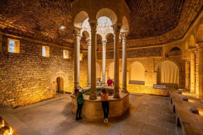 Barcelona: Girona Private Guided Tour by High-Speed Train - Customer Feedback and Ratings