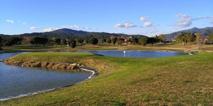 Barcelona Golfing: All-Inclusive Experience Pick-Up Drop-Off - Common Questions