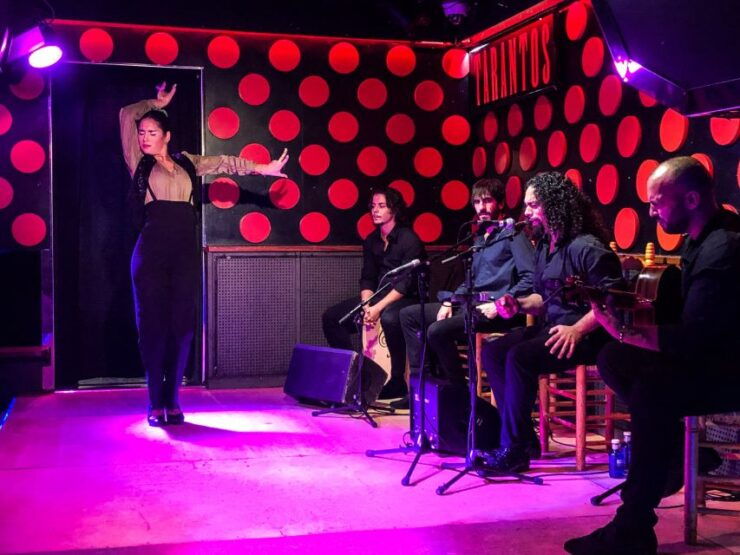 Barcelona: Gothic Quarter and Flamenco Show (Small Group) - Tour Details