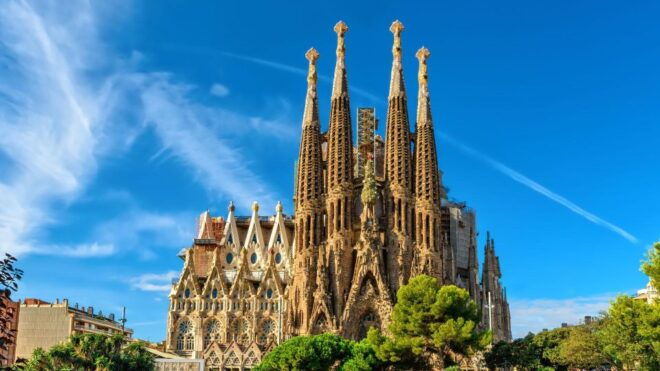 Barcelona: Gothic Quarter and La Sagrada Familia Segway Tour - Booking Information