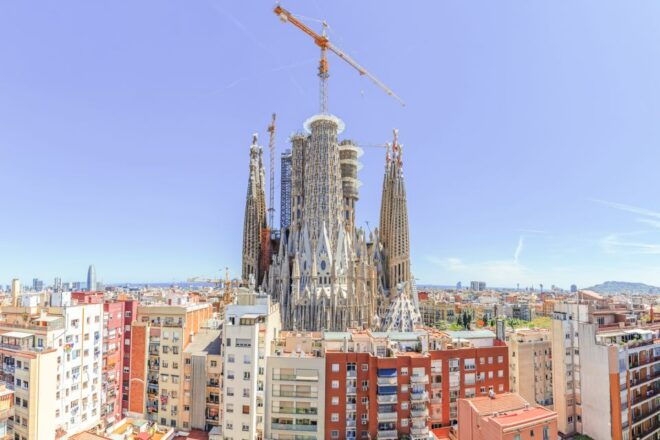 Barcelona: Gothic Quarter and La Sagrada Familia Segway Tour - The Sum Up