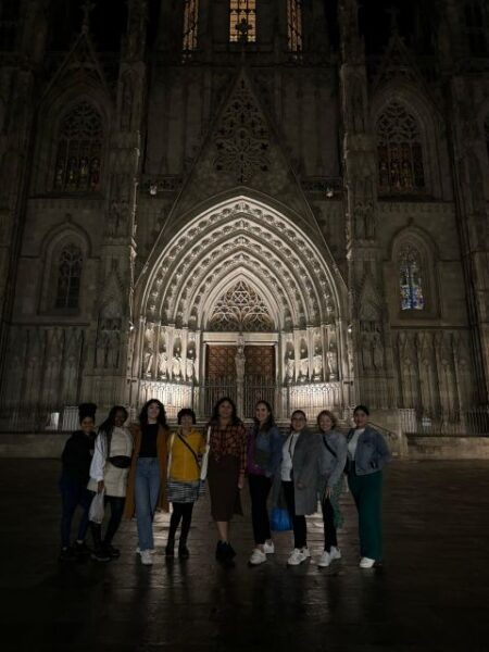 Barcelona: Gothic Quarter By Night Guided Walking Tour - The Sum Up