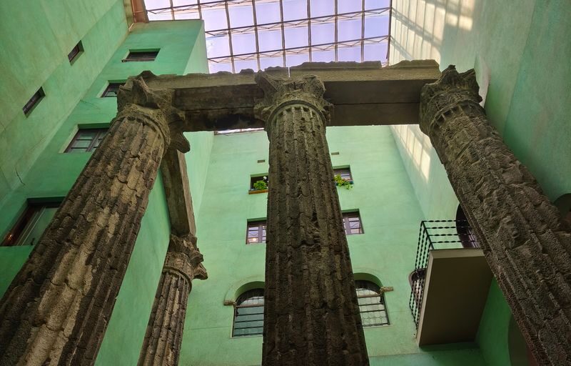 Barcelona Gothic Quarter Half-Day Small Group Walking Tour - Choosing a departure and preparing for the walk