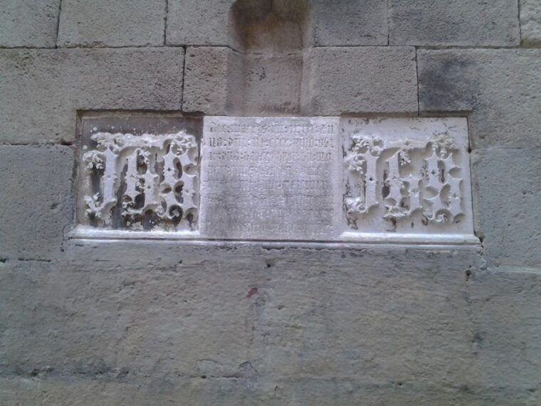 Barcelona: Gothic Quarter Legends Walking Tour With Tapas - Tapas Experience