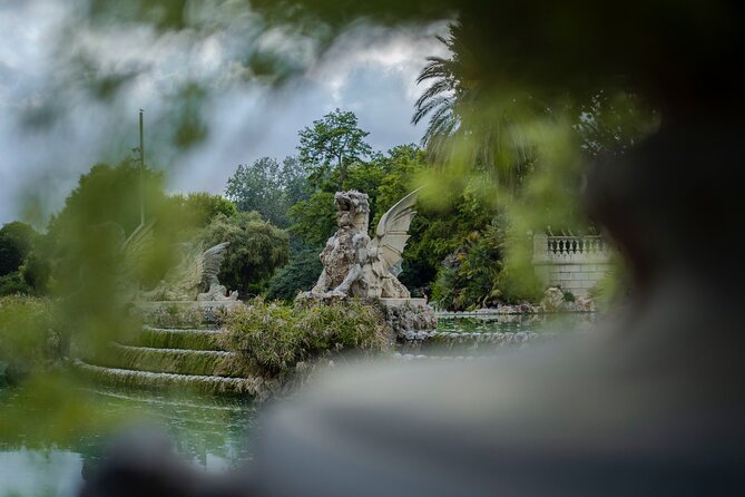 Barcelona Gothic Quarter Through the Lens of a Photographer - Expectations and Tour End Point