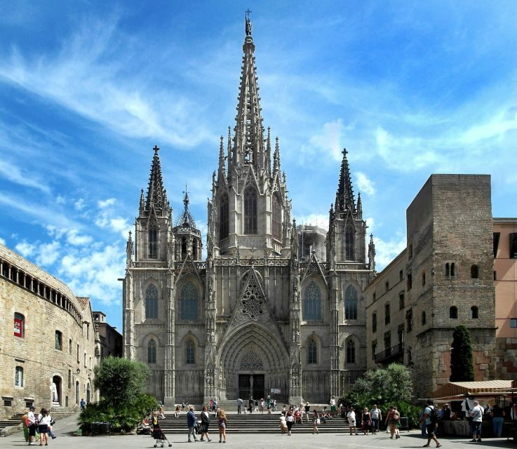 Barcelona: Gothic Quarter Walking Tour with Optional Tapas - Good To Know