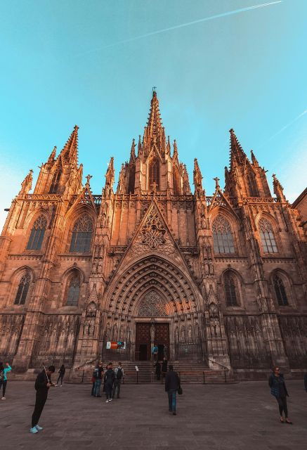 Barcelona: Gotic Quarter Free Walking Tour - Good To Know