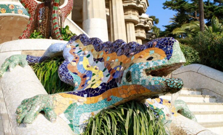 Barcelona: Guell Park Small-Group Tour & Dragon Stairway - Good To Know