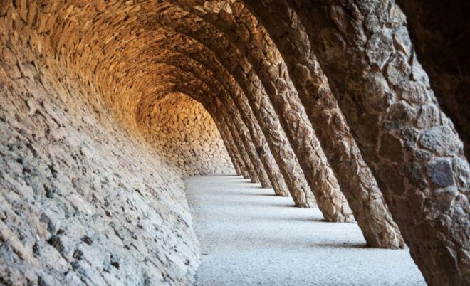 Barcelona: Guell Park Small-Group Tour & Dragon Stairway - Highlights
