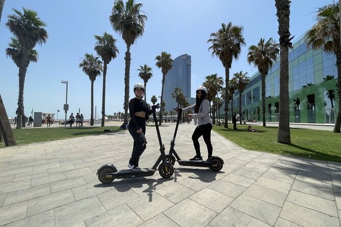 Barcelona Guided 3-hour Gaudi E-Scooter Tour - Expert Guided Commentary