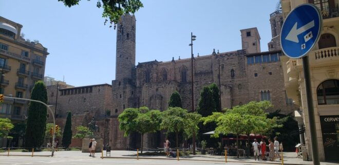 Barcelona: Guided City Sightseeing Tour by Bike or E-Bike - Booking and Payment Options