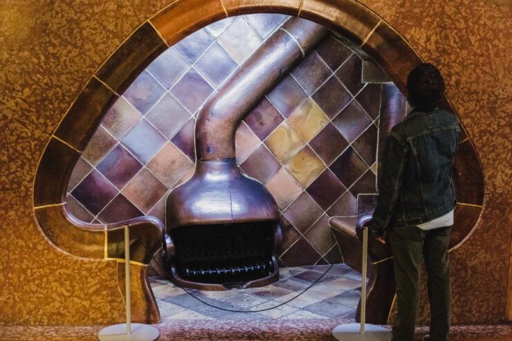 Barcelona: Guided Gaudi Tour to Sagrada, Casas, & Park Guell - Tour Details