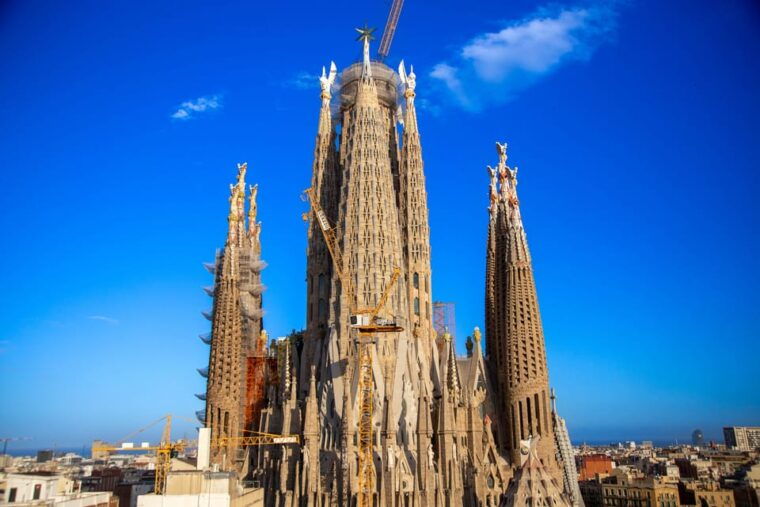 Barcelona Guided Sagrada Familia Tour & Sailing Experience - The Sailing Experience
