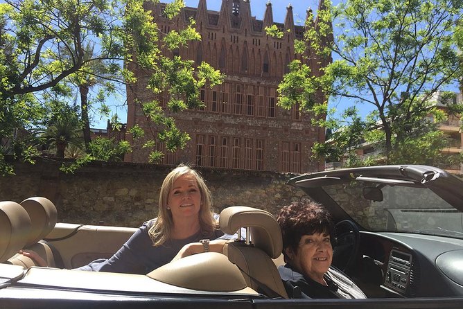 Barcelona Guided Tour in a Convertible - Customizable Private Tour Experience