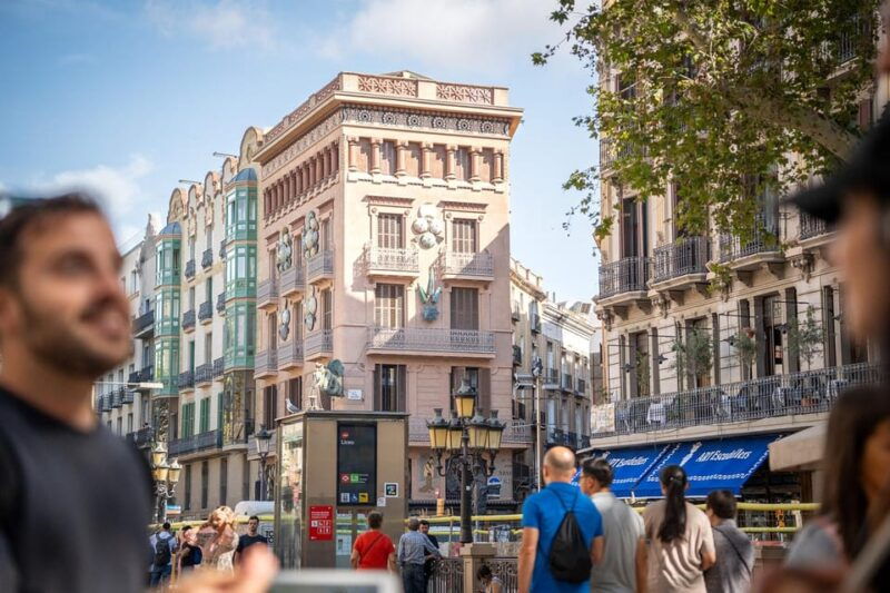 Barcelona Guided Tour in French - Good To Know