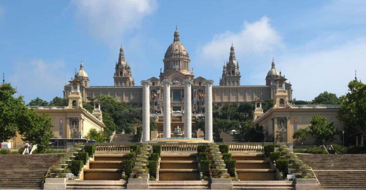 Barcelona: Guided Tour of Museu Nacional Dart De Catalunya - Good To Know