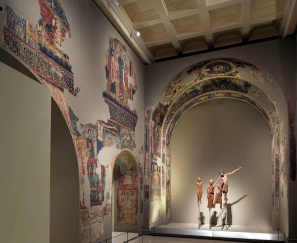 Barcelona: Guided Tour of Museu Nacional Dart De Catalunya - Arrival and Meeting Point