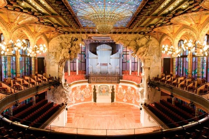 Barcelona Guitar Trio & Dance at the Palau De La Música - Traveler Tips