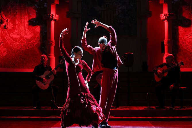 Barcelona Guitar Trio & Dance at the Palau De La Música - Spanish Guitar and Flamenco Dancing