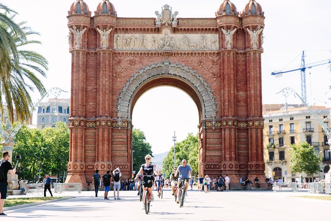 Barcelona Half-Day Bike Tour - Positive Reviews